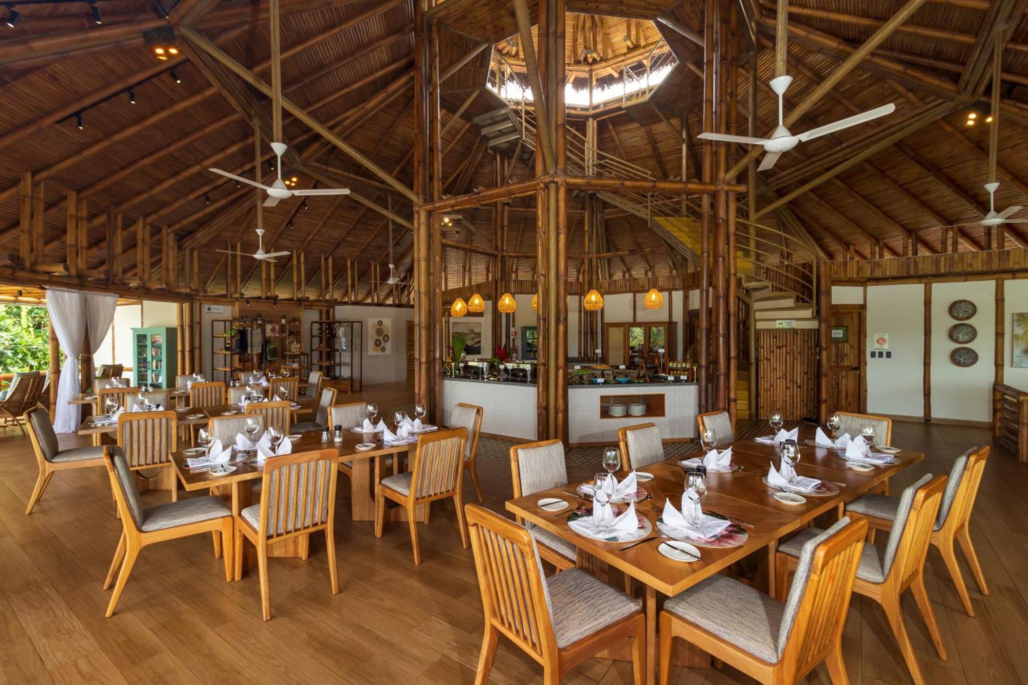 La Selva Eco-Lodge & Retreat Providencia Exterior photo